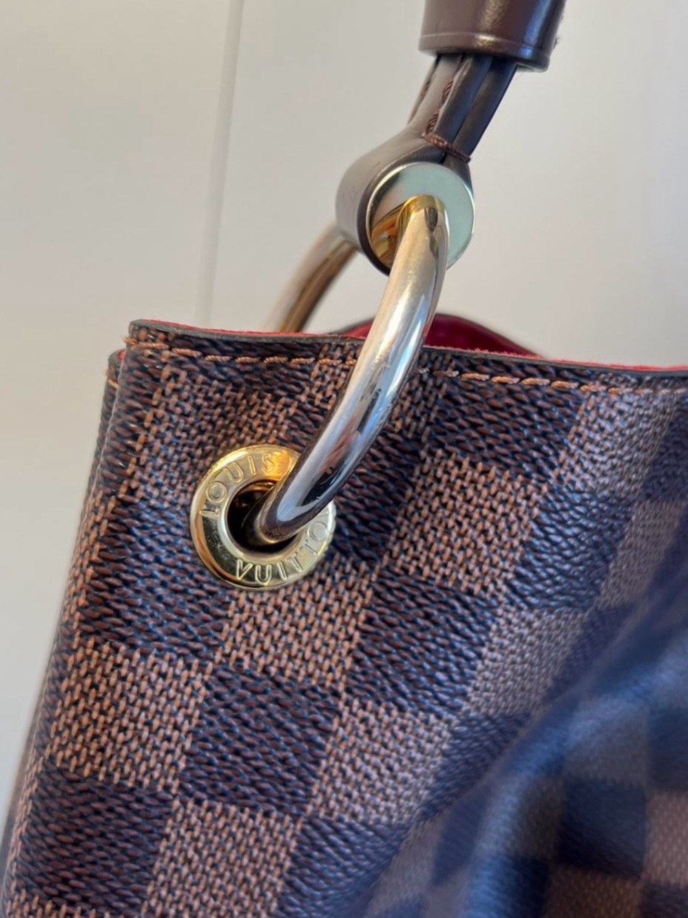 Louis Vuitton Damier Ebene Shoulder Bag with Red Interior - Picture 4 of 8